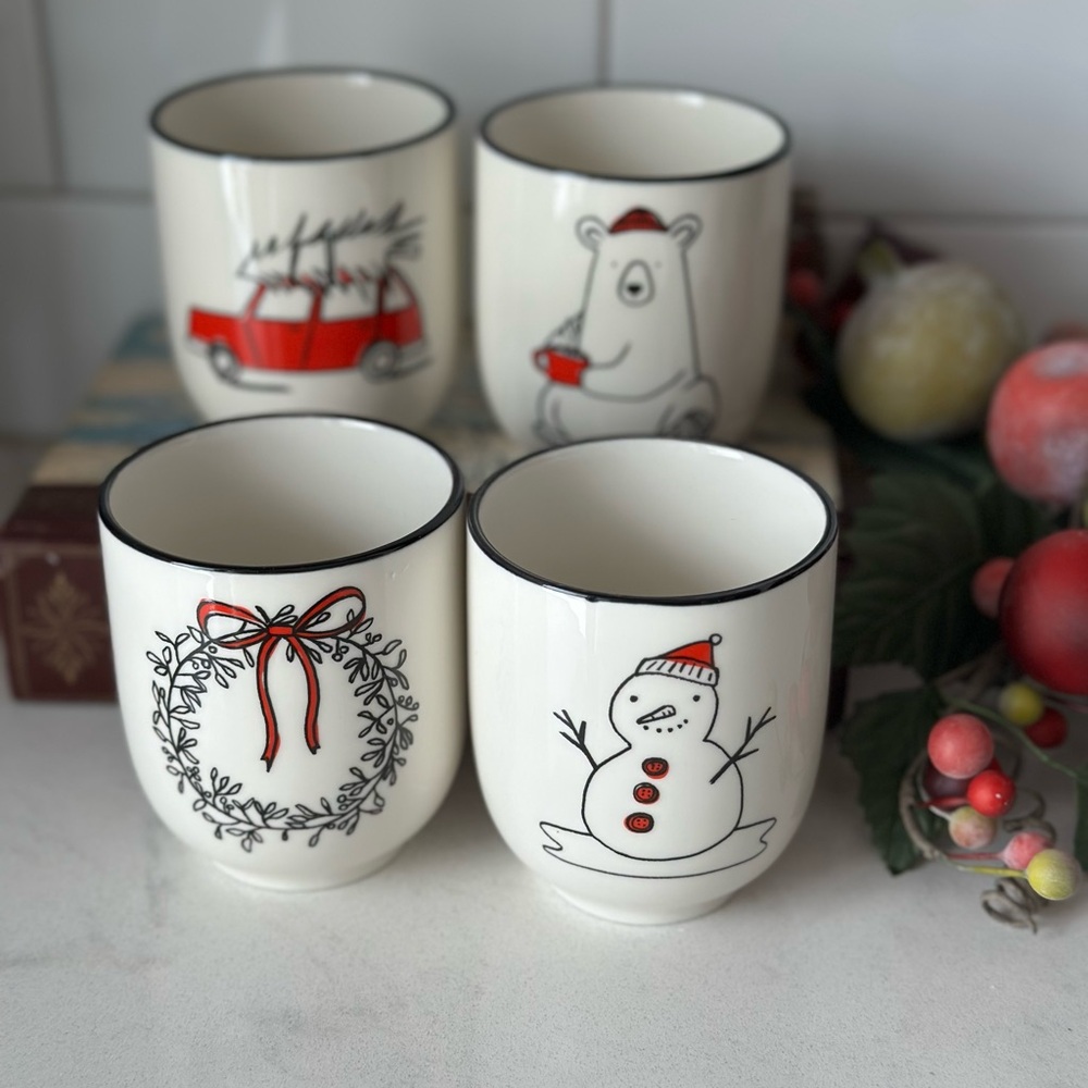 Simons Holiday Mug Set - Cream with Red and Black Designs